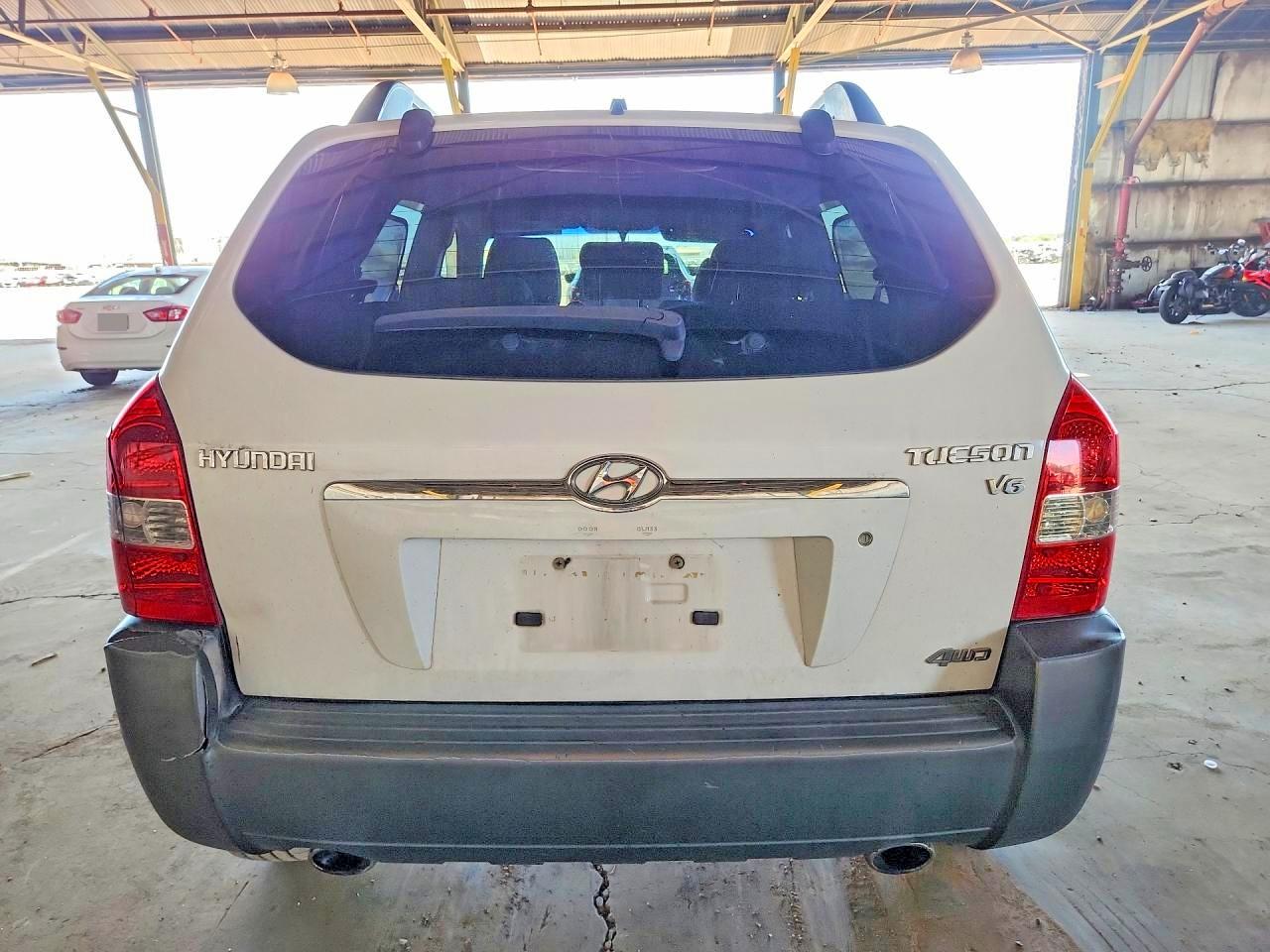 2006 Hyundai Tucson Gls White vin: KM8JN72D56U300807