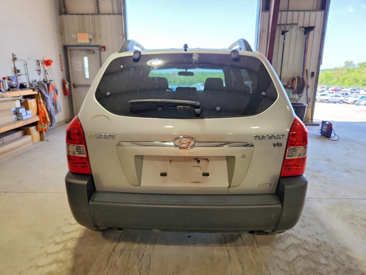 2005 Hyundai Tucson Gls Silver vin: KM8JN72D75U075384
