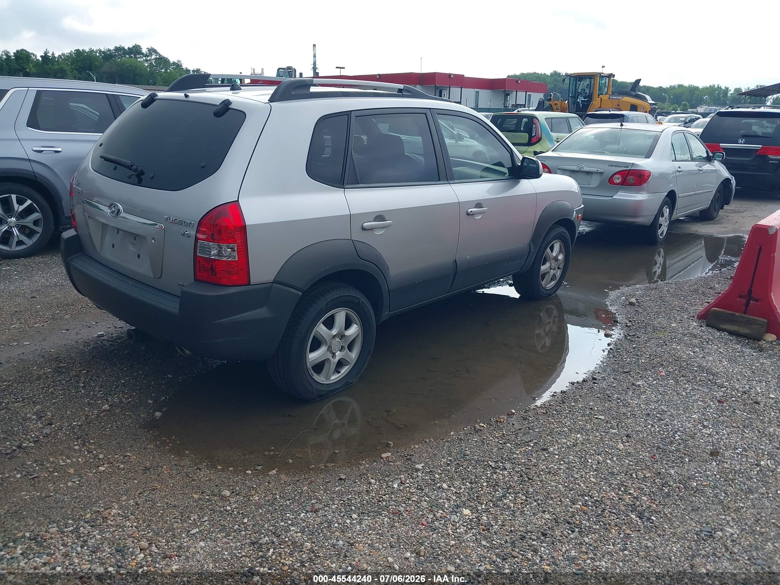 2005 Hyundai Tucson Gls/lx Silver vin: KM8JN72D85U067830