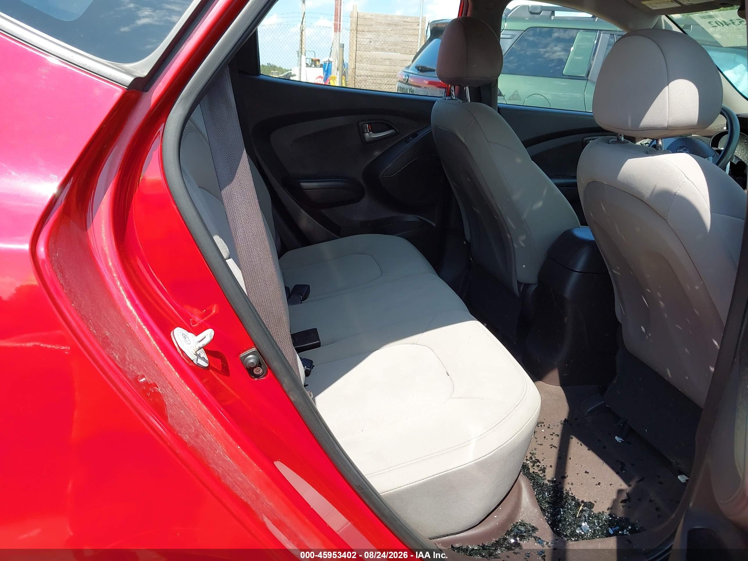 2011 Hyundai Tucson Gl Красный vin: KM8JT3AB0BU199569