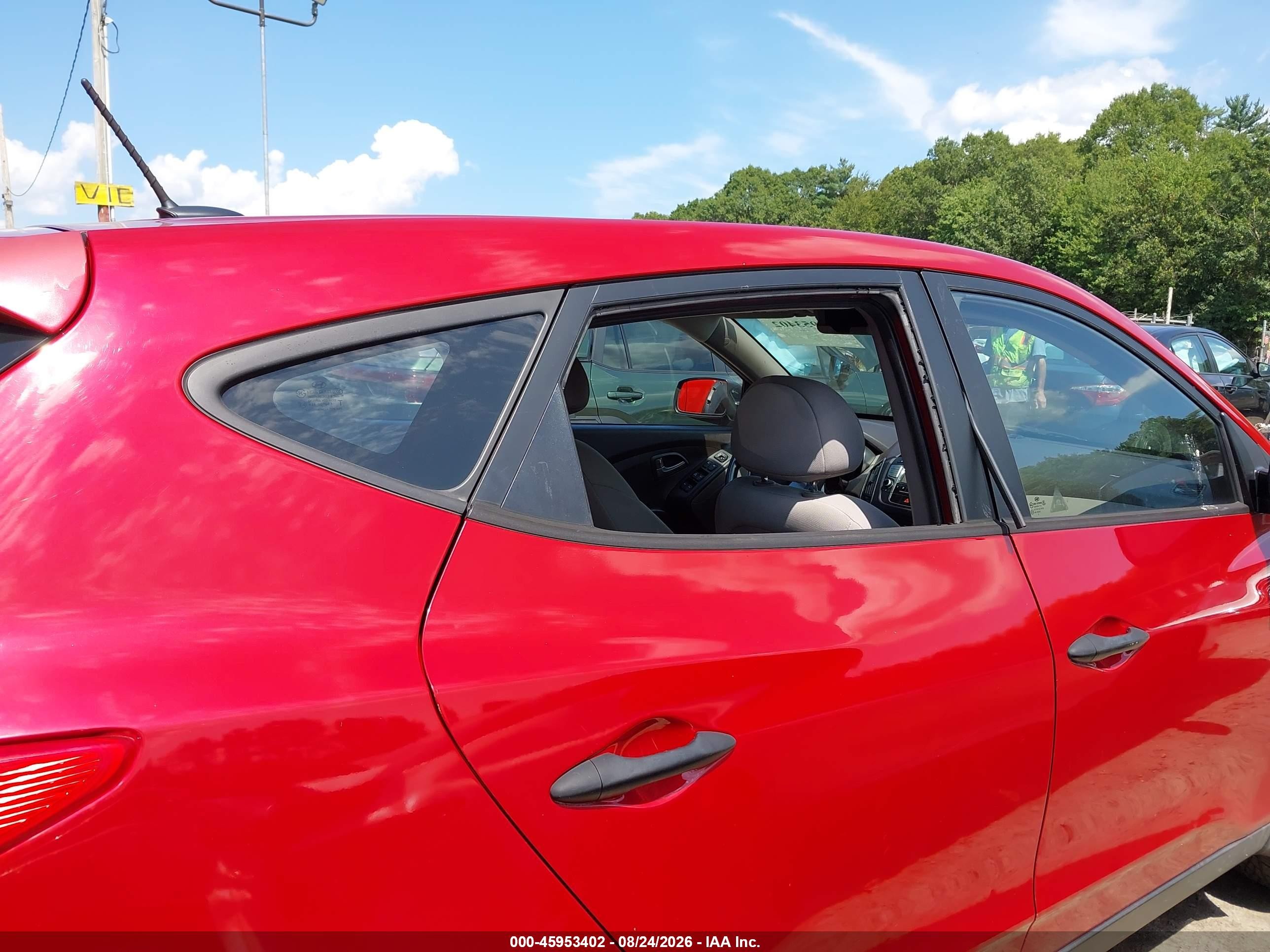 2011 Hyundai Tucson Gl Красный vin: KM8JT3AB0BU199569