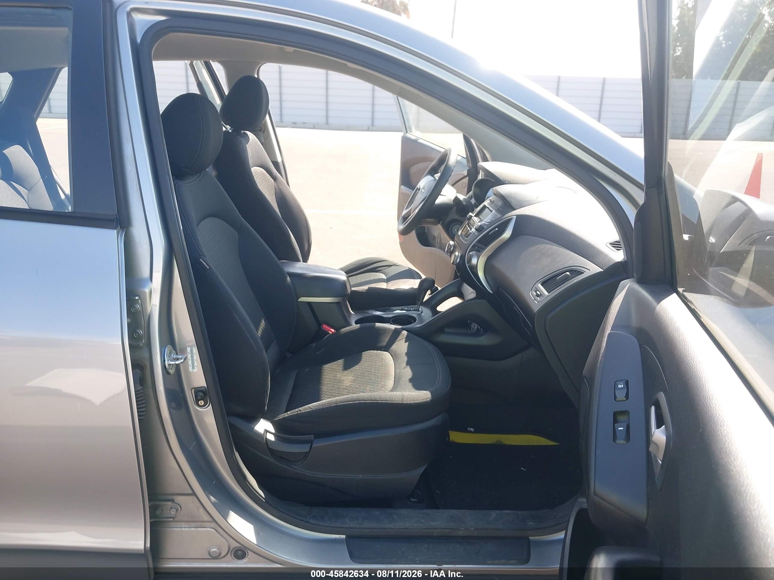 2011 Hyundai Tucson Gl Silver vin: KM8JT3AB1BU194204
