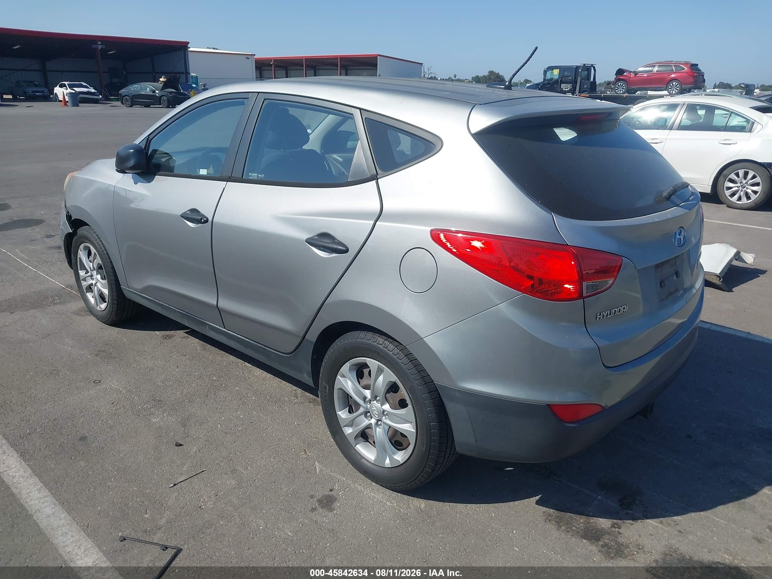 2011 Hyundai Tucson Gl Silver vin: KM8JT3AB1BU194204