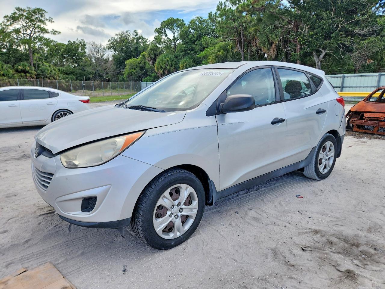 2011 Hyundai Tucson Gl Silver vin: KM8JT3AB3BU285247