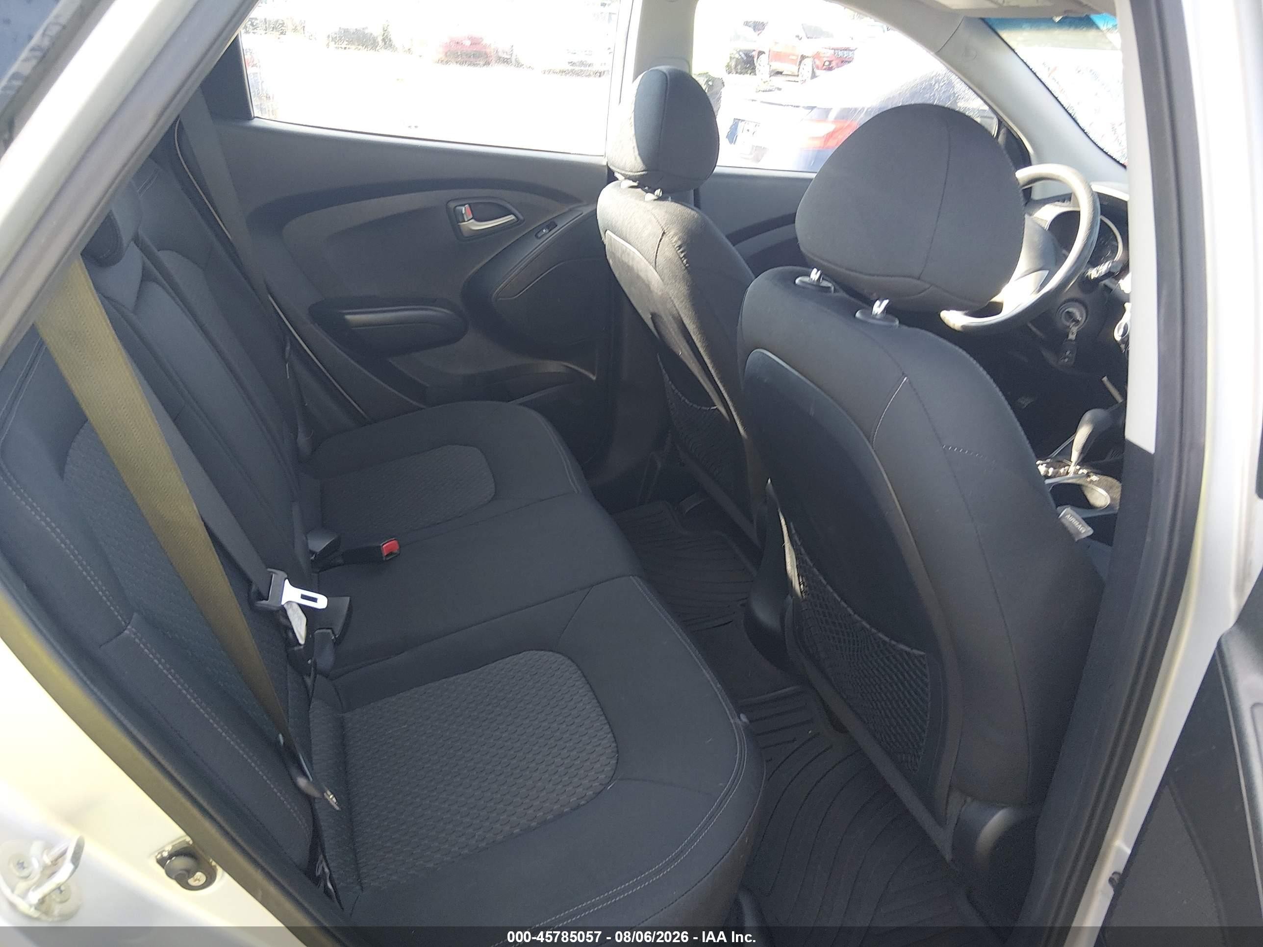 2011 Hyundai Tucson Gl Silver vin: KM8JT3AB4BU119920