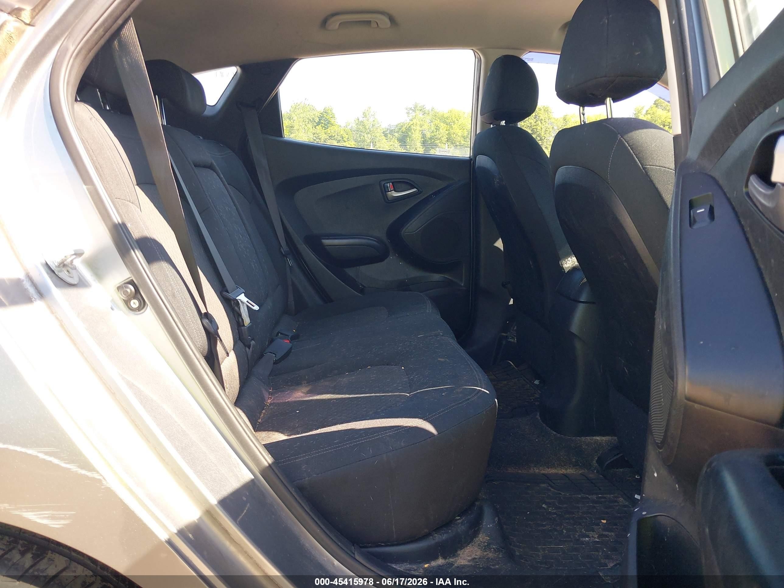 2011 Hyundai Tucson Gl Gray vin: KM8JT3AB4BU224683