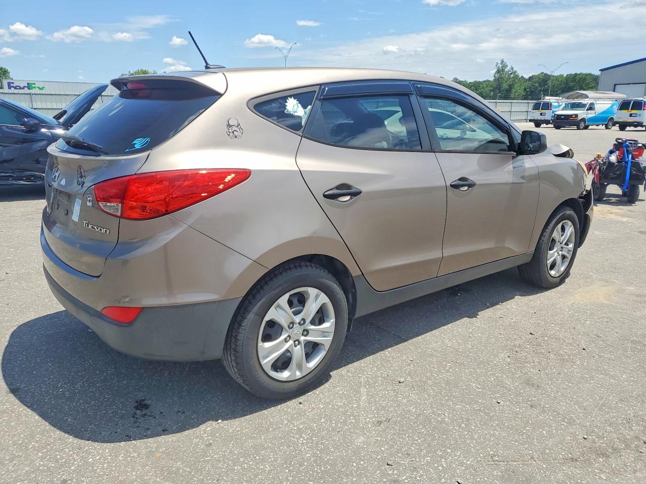 2011 Hyundai Tucson Gl Gold vin: KM8JT3AB6BU150408