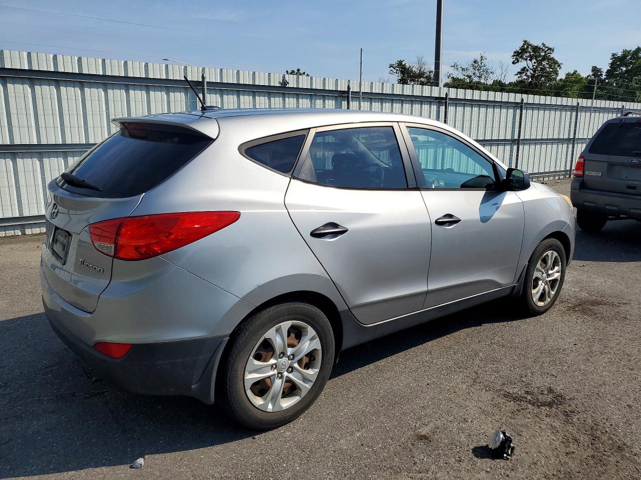 2012 Hyundai Tucson Gl Gray vin: KM8JT3AB6CU489199