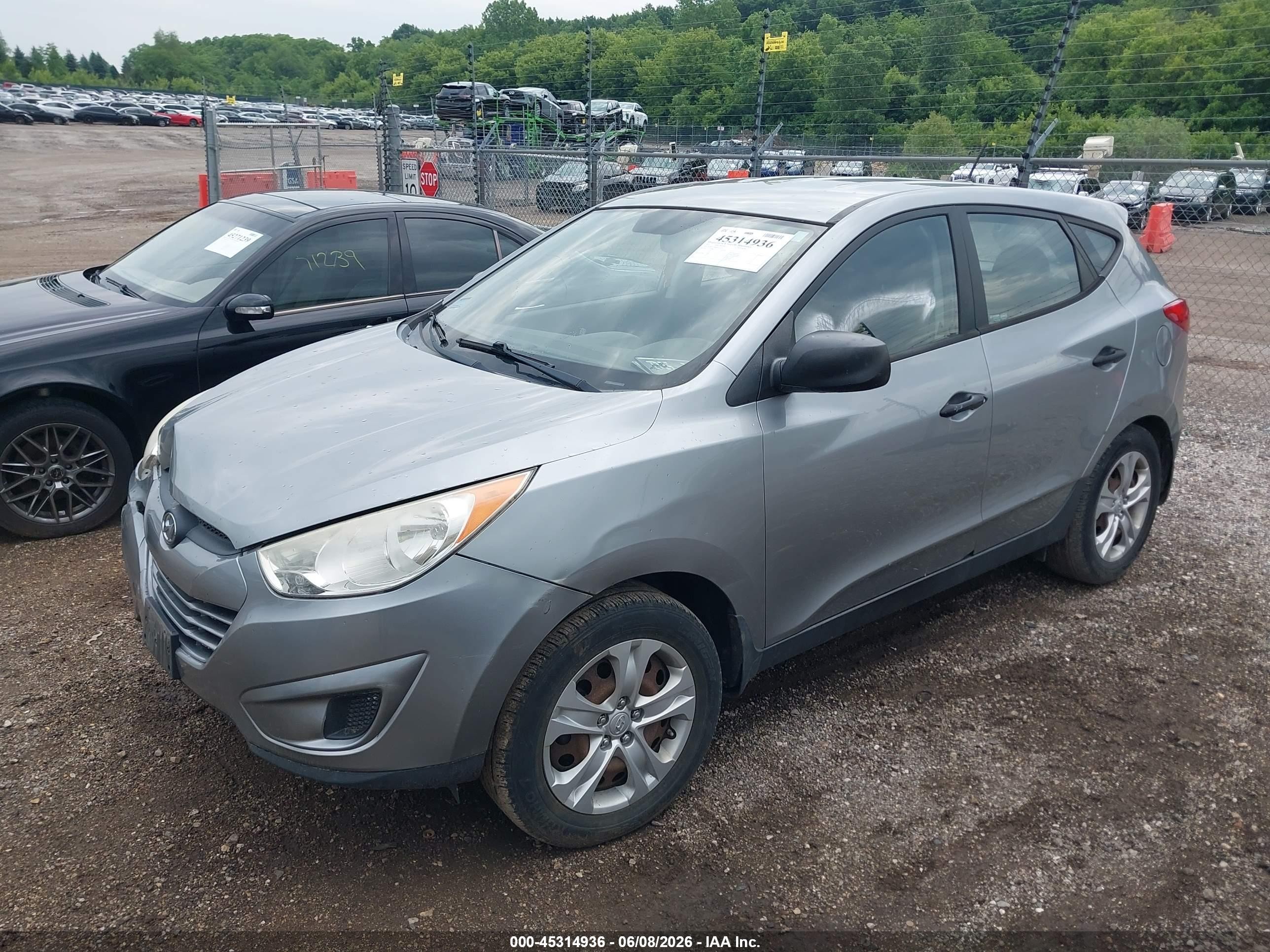 2011 Hyundai Tucson Gl Серый vin: KM8JT3AB8BU123162