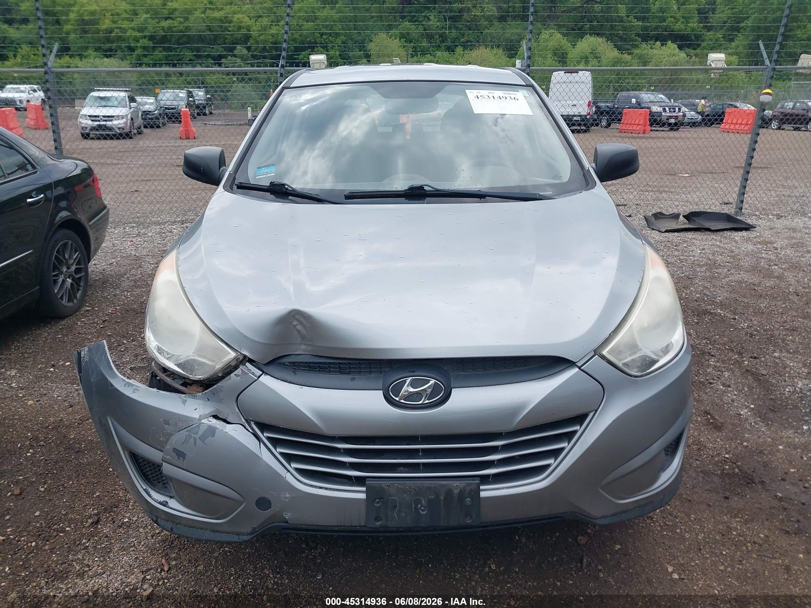 2011 Hyundai Tucson Gl Серый vin: KM8JT3AB8BU123162