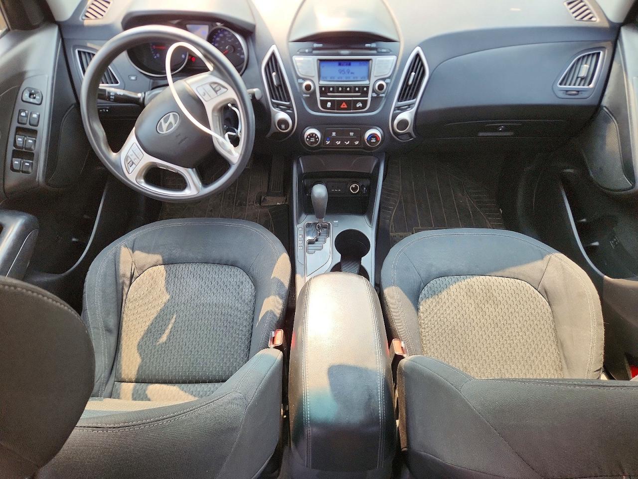 2011 Hyundai Tucson Gl Gray vin: KM8JT3AC0BU217299