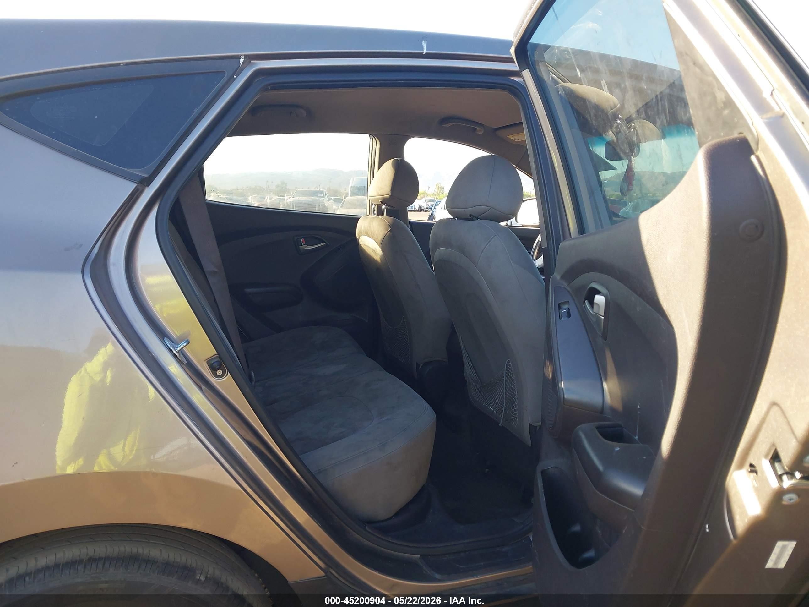 2010 Hyundai Tucson Gls Gray vin: KM8JT3AC2AU067565