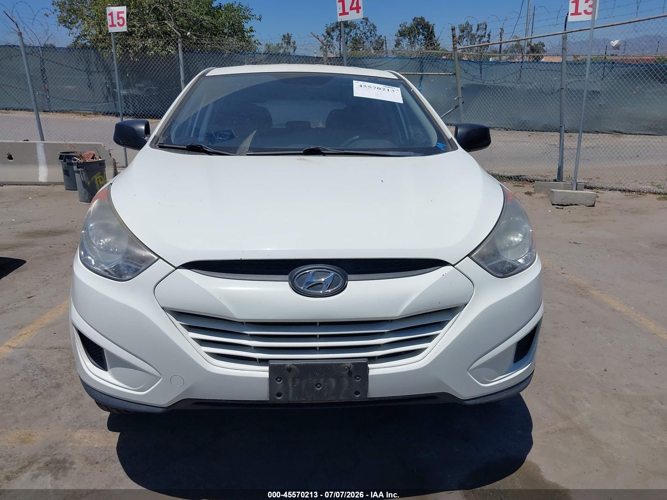 2010 Hyundai Tucson Gls White vin: KM8JT3AC3AU086867