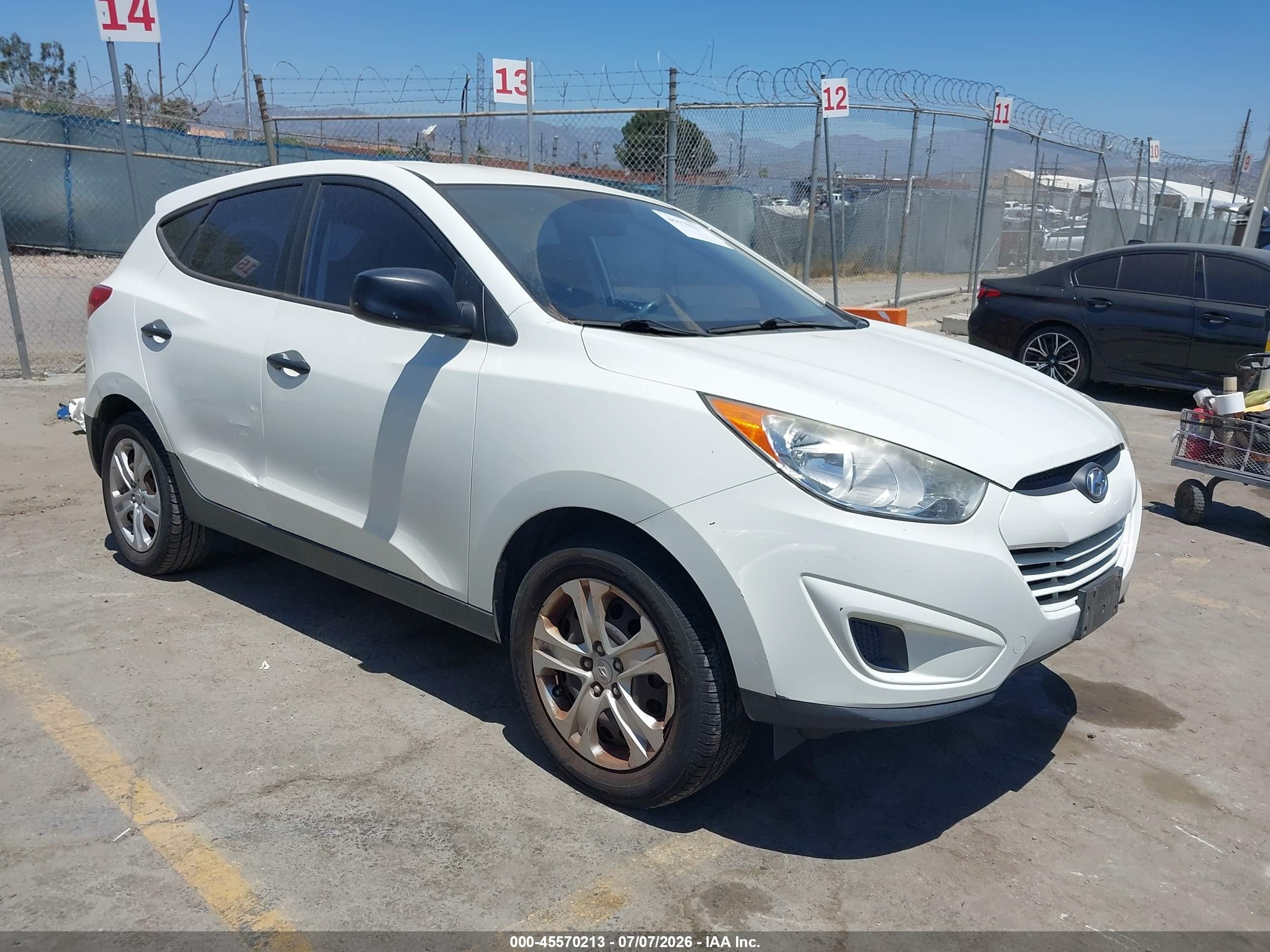 2010 Hyundai Tucson Gls White vin: KM8JT3AC3AU086867