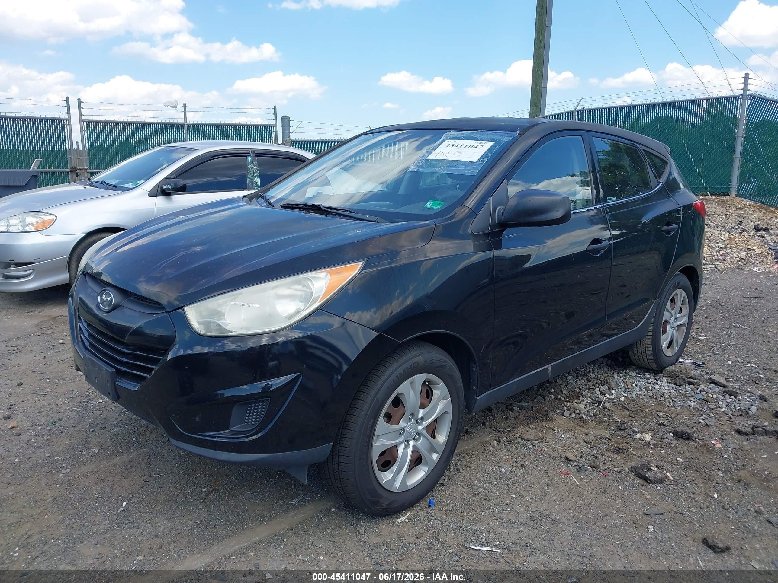 2010 Hyundai Tucson Gls Black vin: KM8JT3AC5AU095957