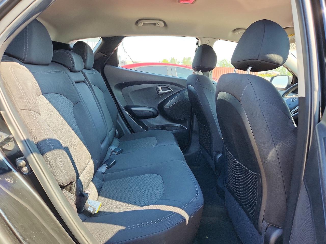 2011 Hyundai Tucson Gl Black vin: KM8JT3ACXBU299638