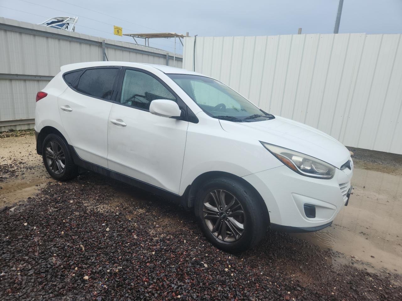 2015 Hyundai Tucson Gls Белый vin: KM8JTCAF0FU075665 Damage: Right Front Fender, Dent(S) W/No Paint Dmg, > 12 Inches