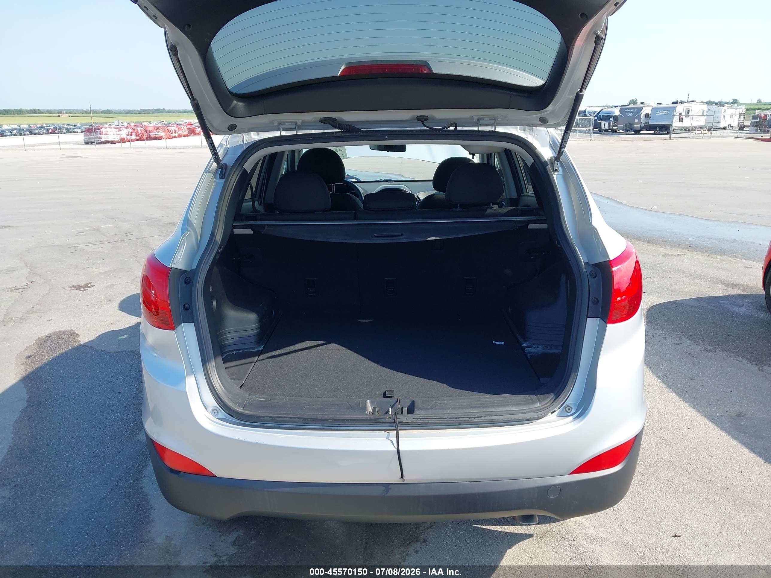 2015 Hyundai Tucson Gls Серебряный vin: KM8JTCAF3FU036620