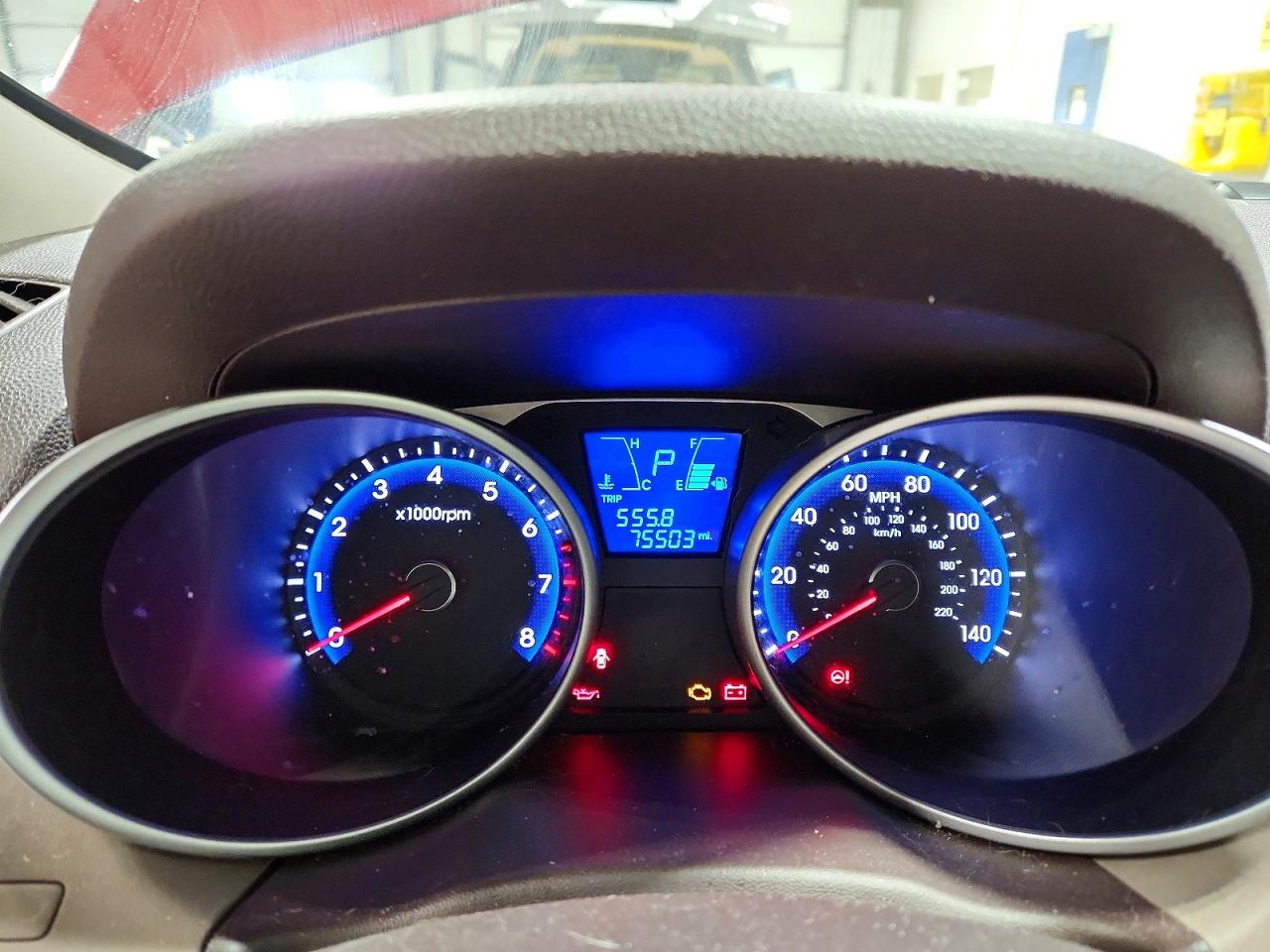 2015 Hyundai Tucson 4wd Красный vin: KM8JTCAF6FU091773