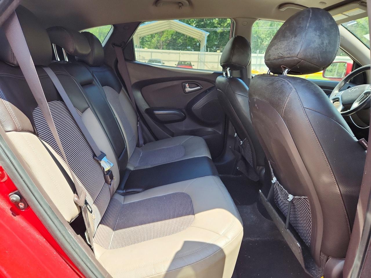 2011 Hyundai Tucson Gls Red vin: KM8JU3AC0BU128491