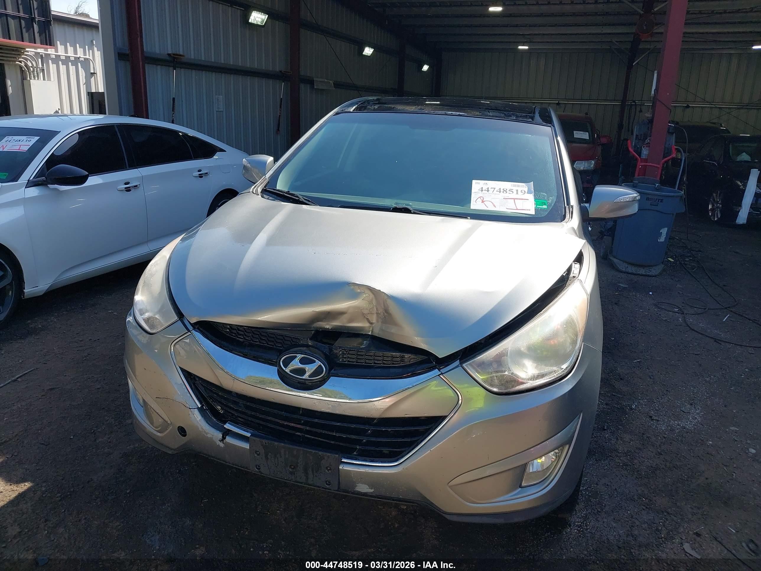 2012 Hyundai Tucson Limited Gray vin: KM8JU3AC0CU343273