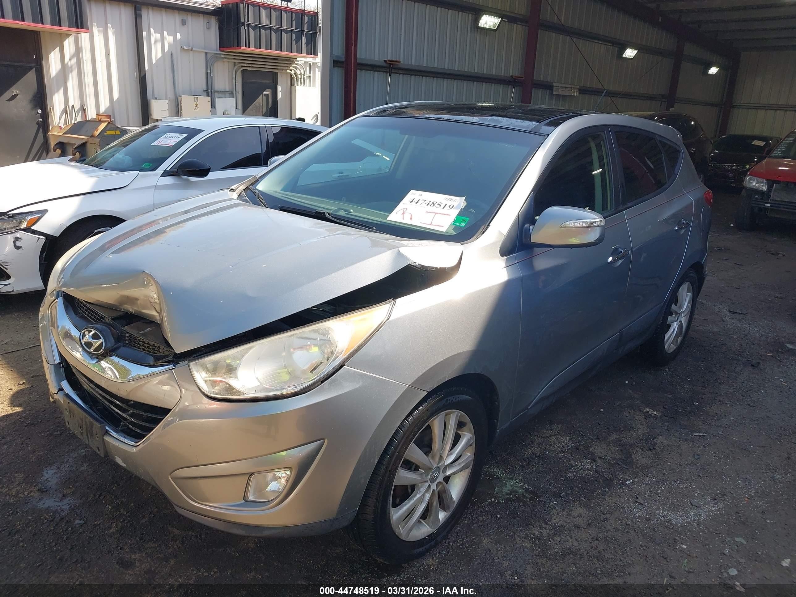 2012 Hyundai Tucson Limited Gray vin: KM8JU3AC0CU343273