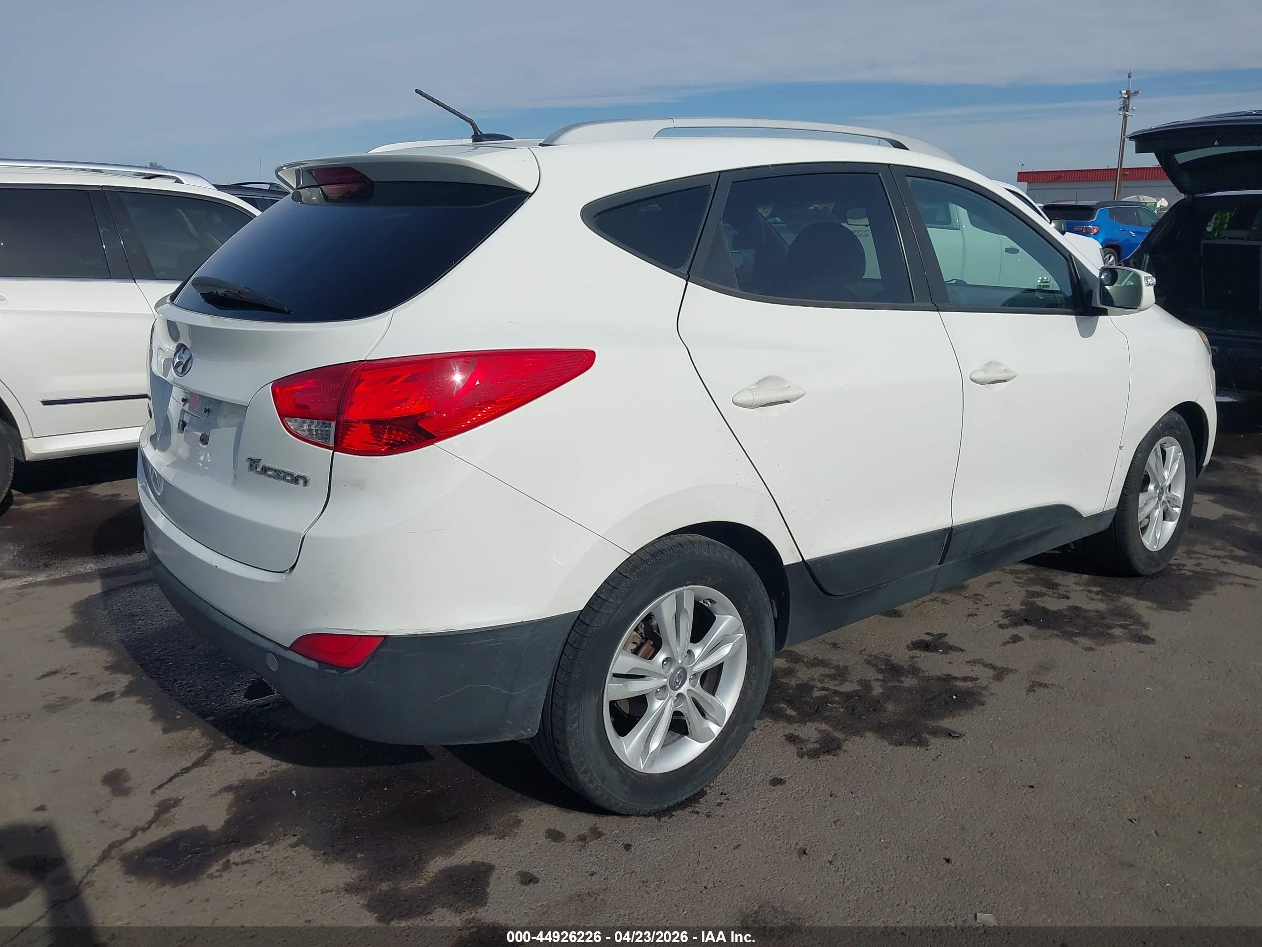 2012 Hyundai Tucson Gls White vin: KM8JU3AC0CU484621