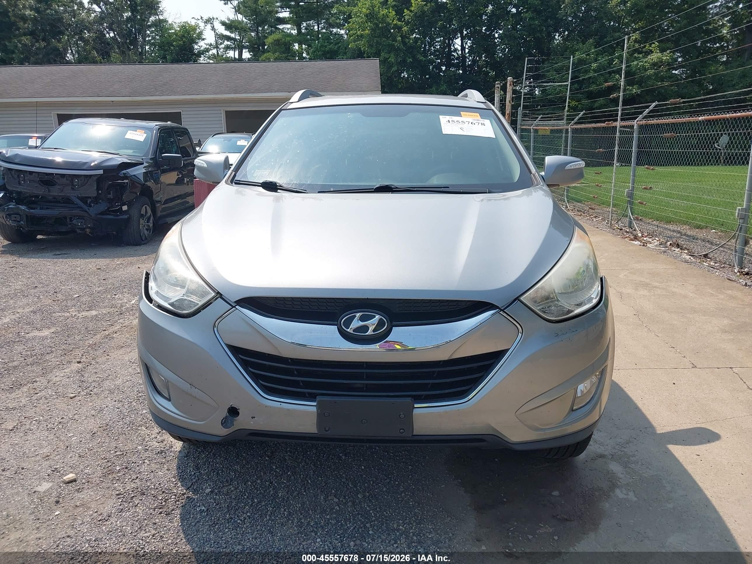 2013 Hyundai Tucson Limited Silver vin: KM8JU3AC0DU737289
