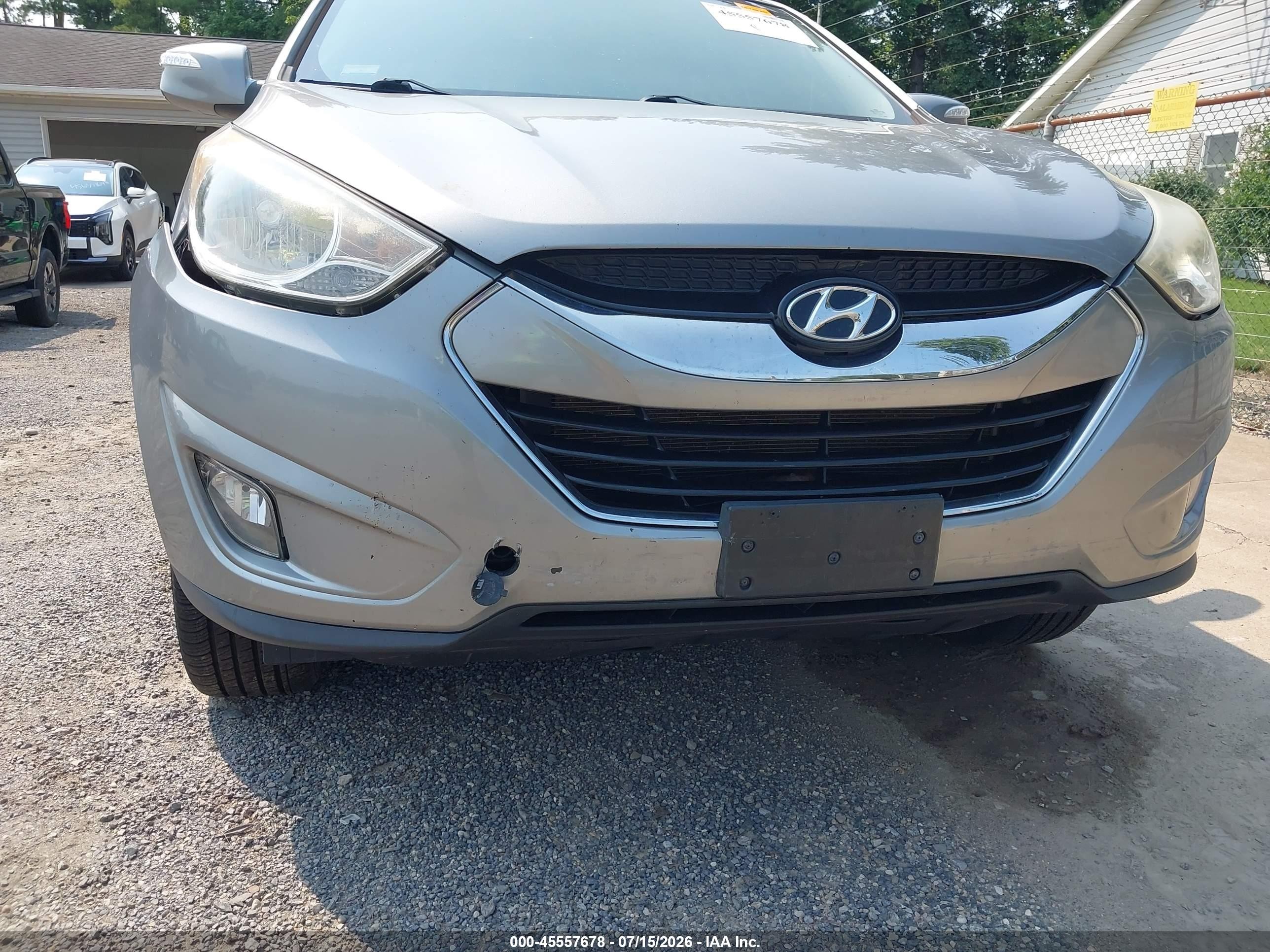 2013 Hyundai Tucson Limited Silver vin: KM8JU3AC0DU737289