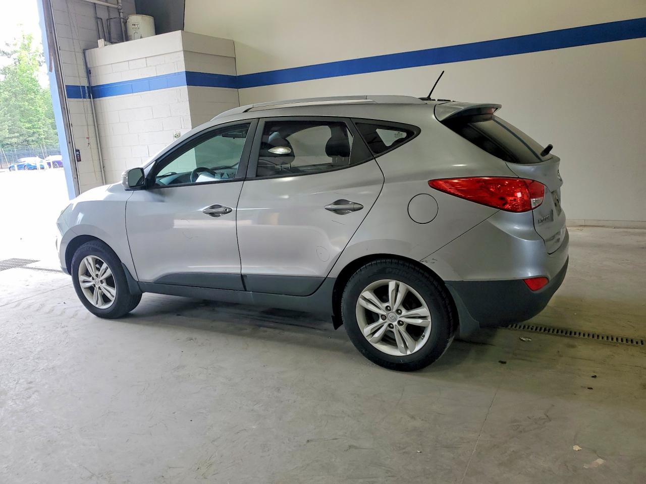2013 Hyundai Tucson Gls Серебряный vin: KM8JU3AC0DU763603
