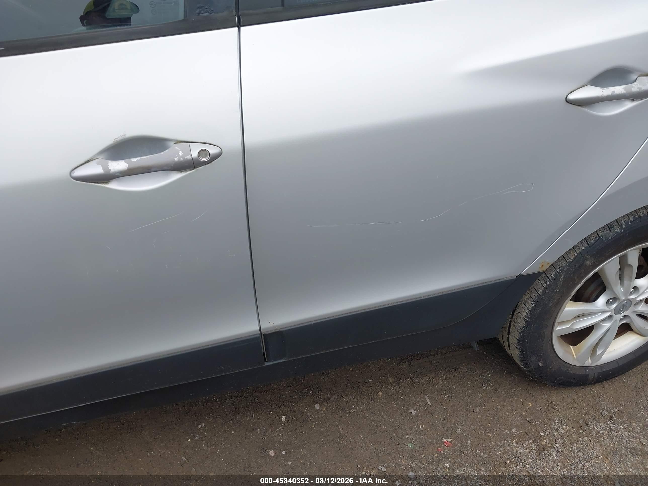 2010 Hyundai Tucson Gls Серебряный vin: KM8JU3AC1AU056862