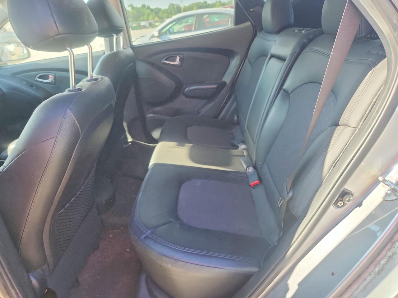 2011 Hyundai Tucson Gls Silver vin: KM8JU3AC1BU128807