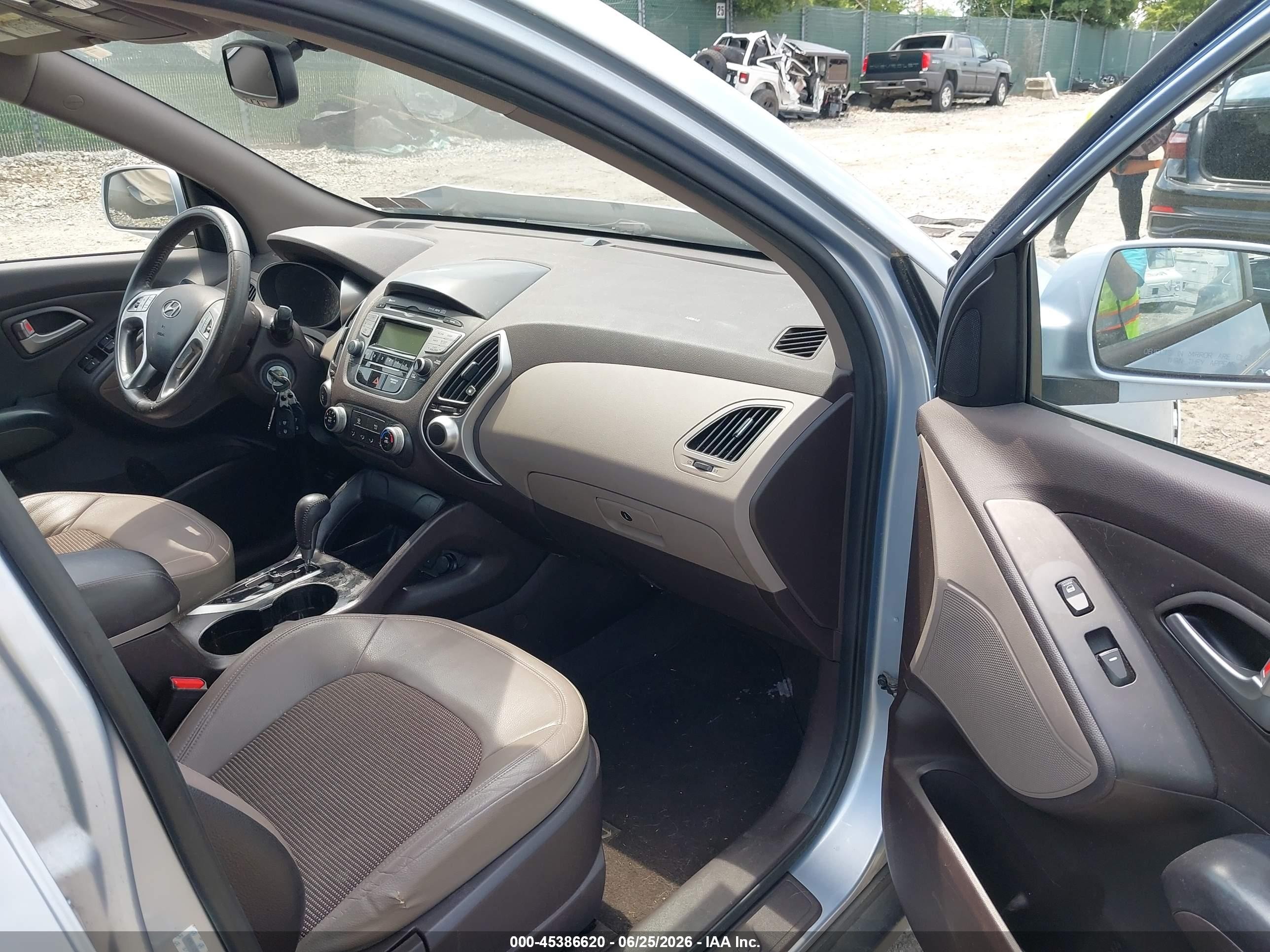 2011 Hyundai Tucson Gls Серебряный vin: KM8JU3AC1BU198288