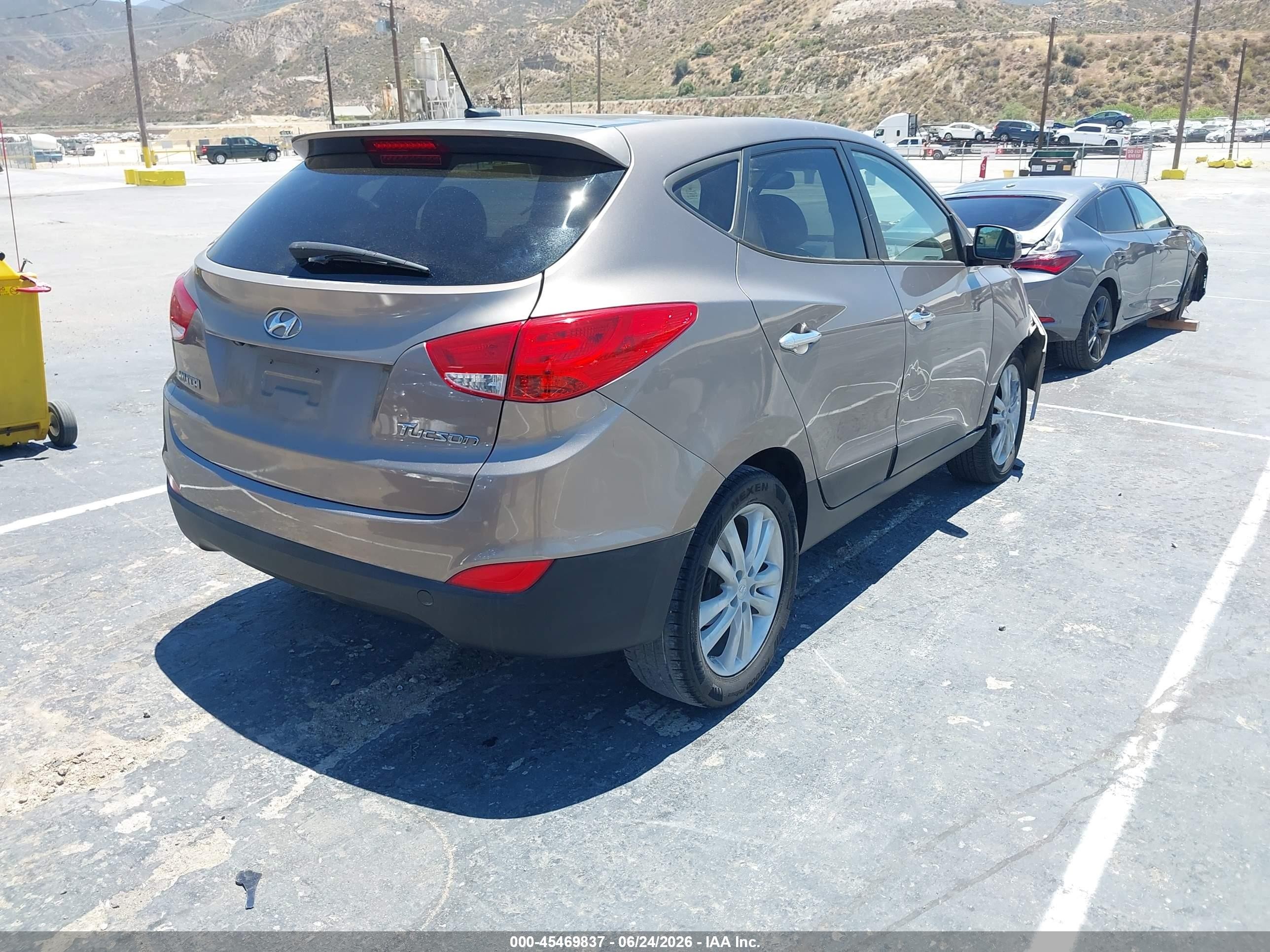 2013 Hyundai Tucson Limited Beige vin: KM8JU3AC1DU616934