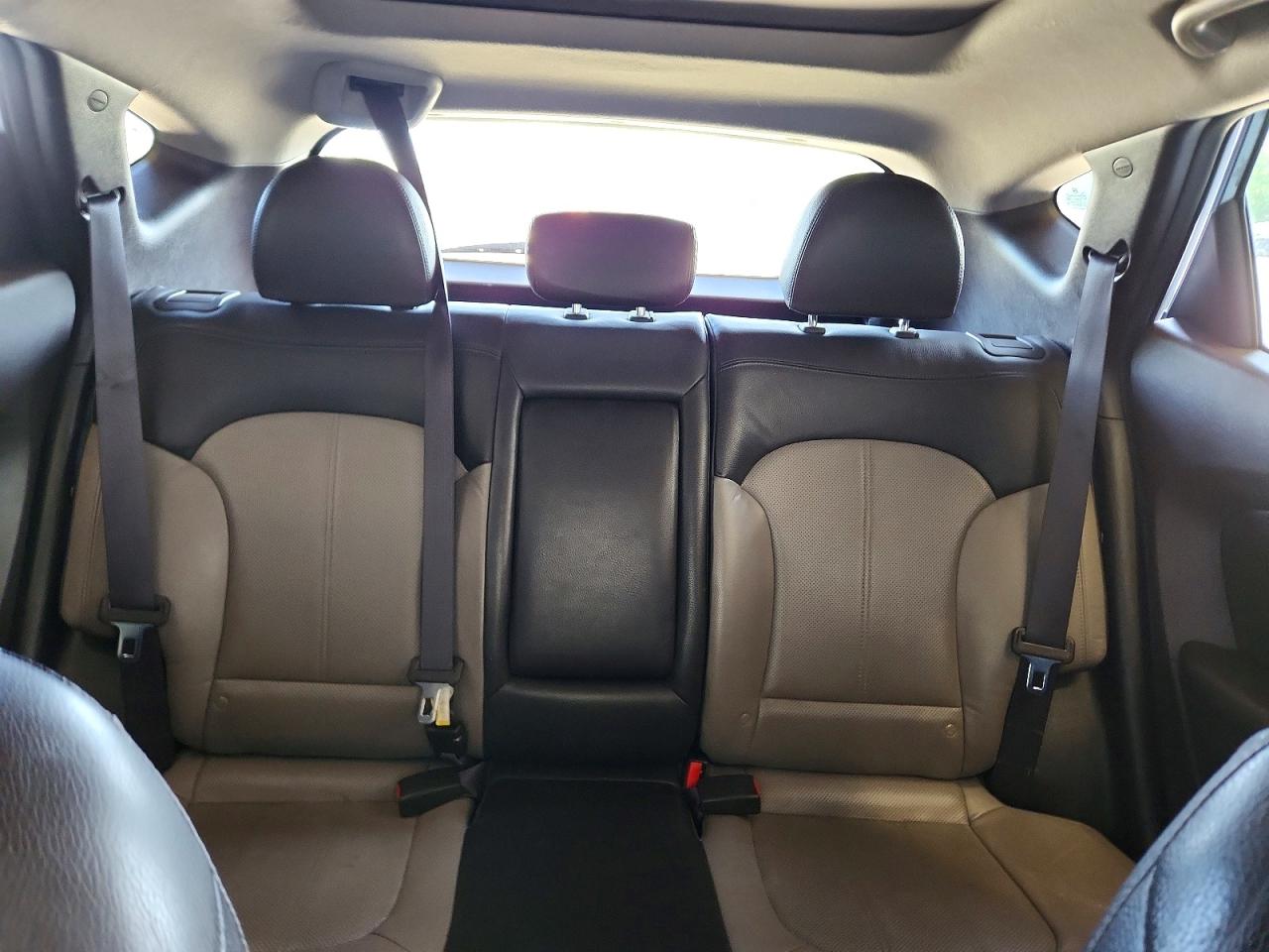 2013 Hyundai Tucson Limited Silver vin: KM8JU3AC1DU695103