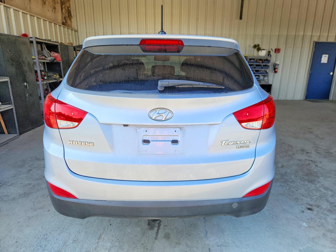 2013 Hyundai Tucson Limited Silver vin: KM8JU3AC1DU695103