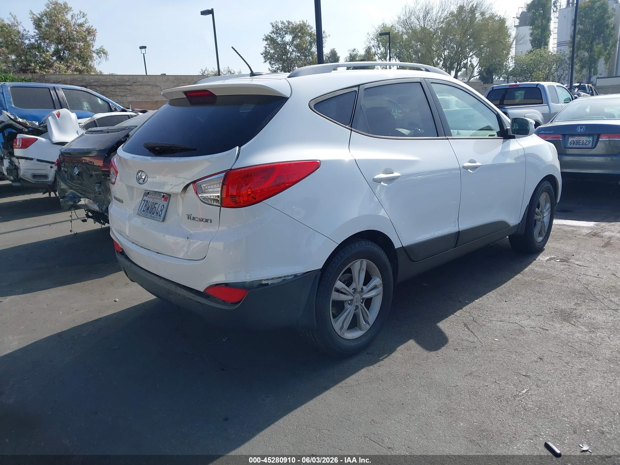 2013 Hyundai Tucson Gls White vin: KM8JU3AC1DU753971