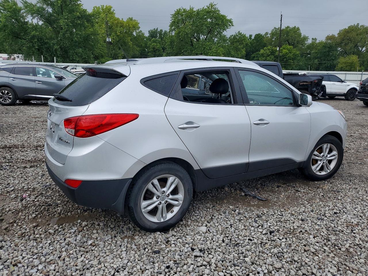 2010 Hyundai Tucson Gls Серебряный vin: KM8JU3AC2AU108578