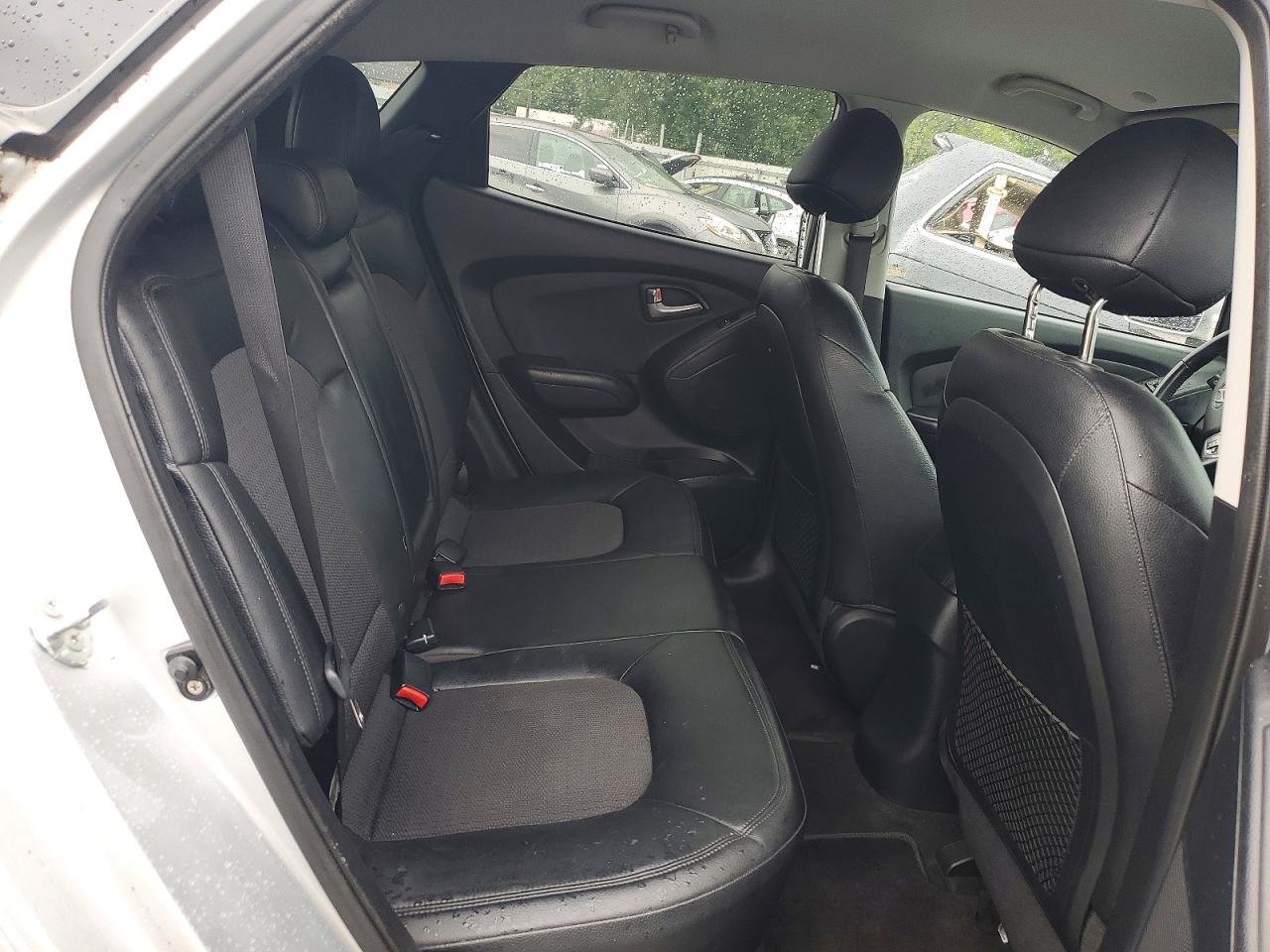 2010 Hyundai Tucson Gls Серебряный vin: KM8JU3AC2AU108578