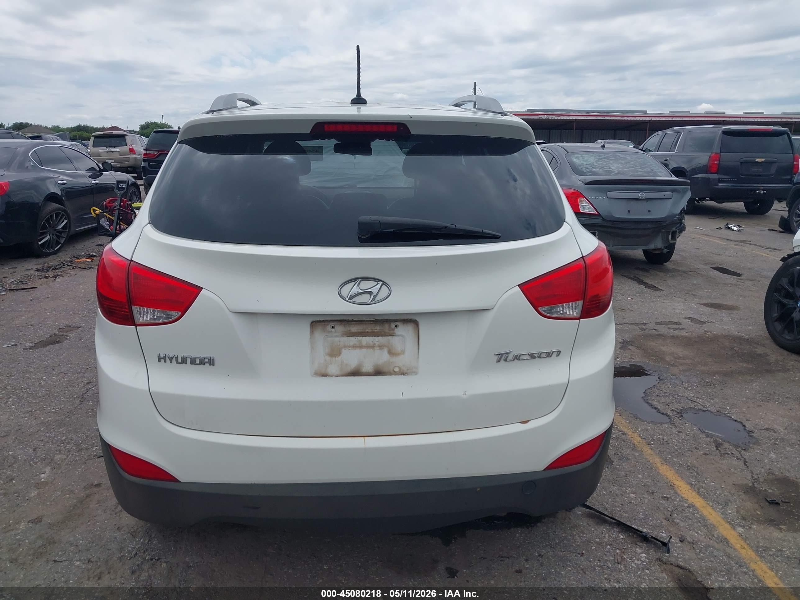 2011 Hyundai Tucson Gls White vin: KM8JU3AC2BU126399