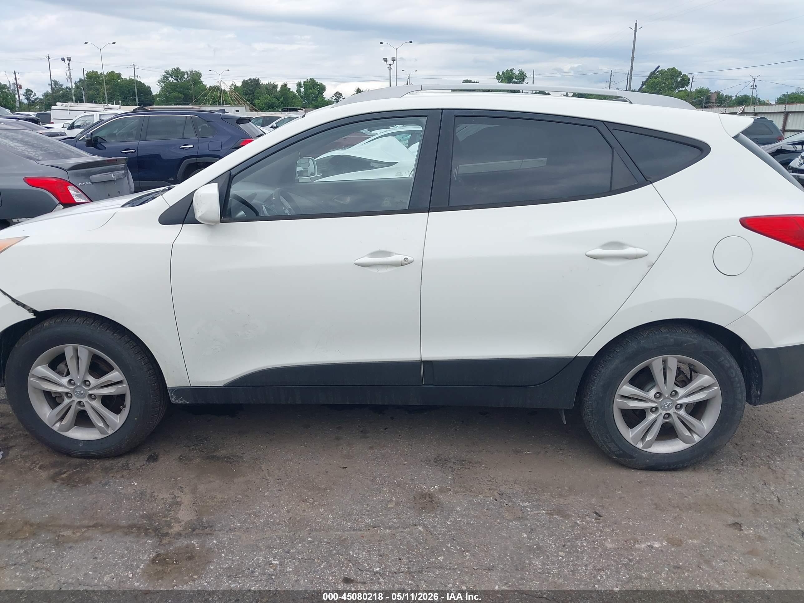 2011 Hyundai Tucson Gls White vin: KM8JU3AC2BU126399