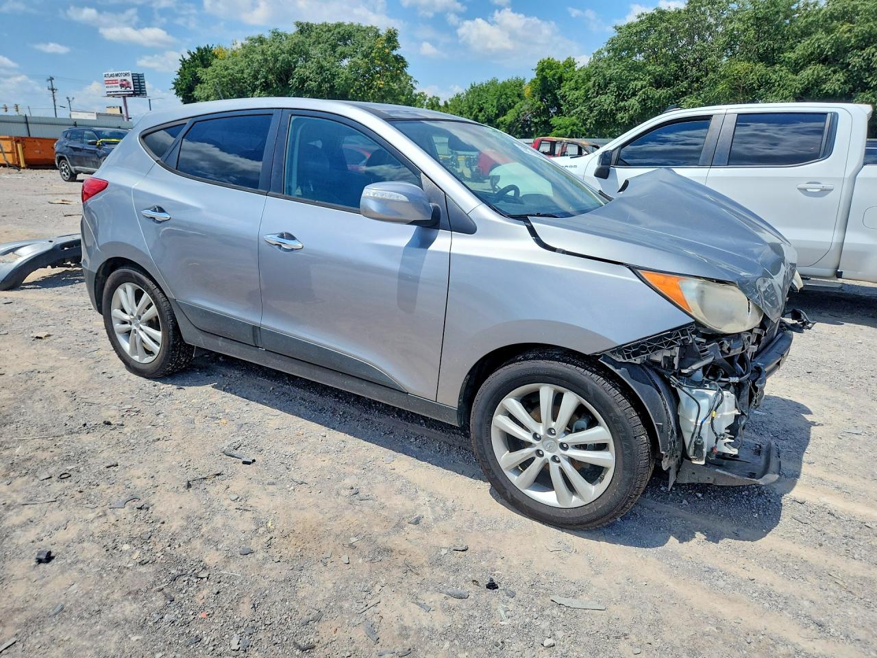 2011 Hyundai Tucson Limited Silver vin: KM8JU3AC2BU144496