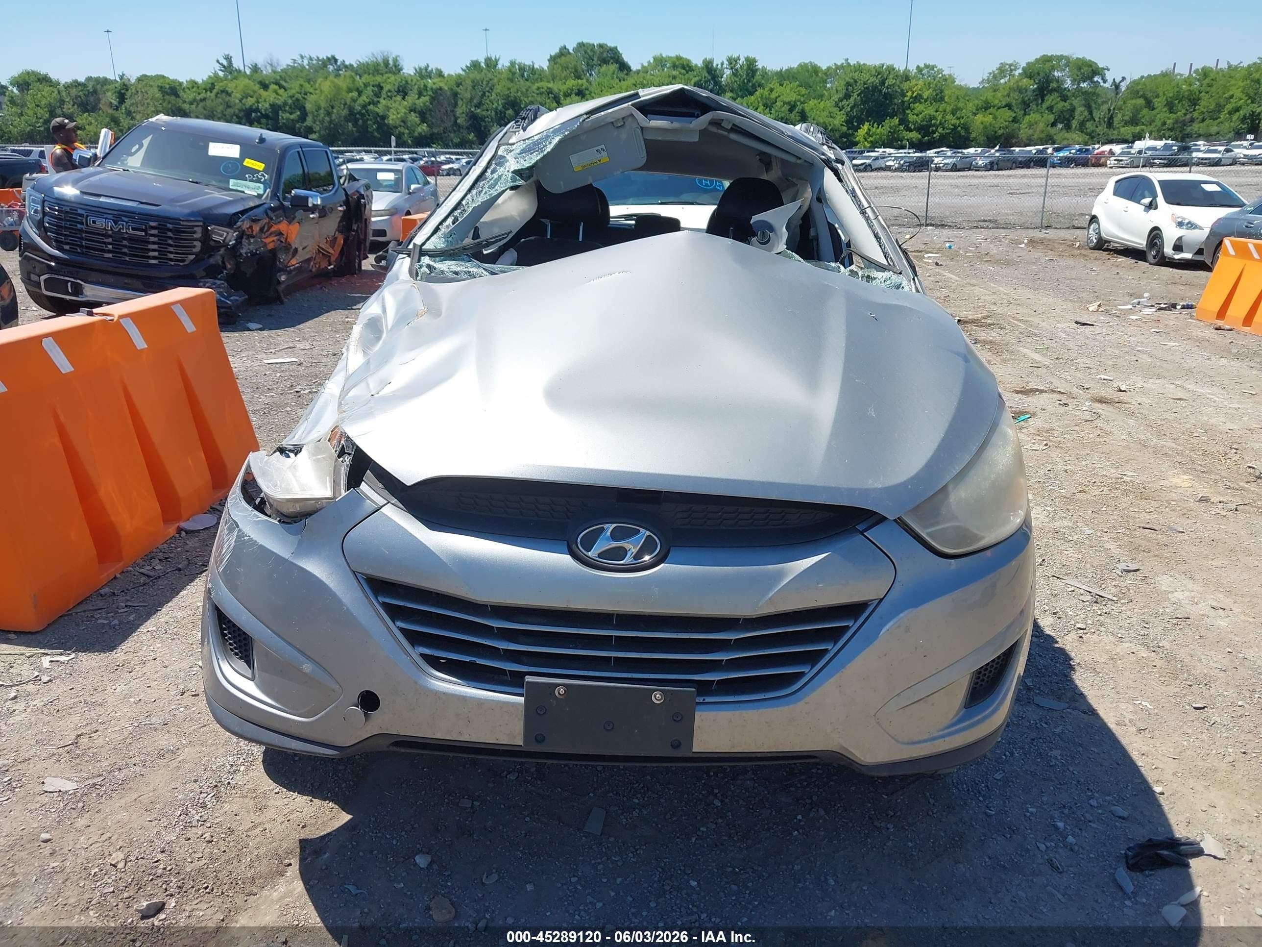 2011 Hyundai Tucson Gls Silver vin: KM8JU3AC2BU258076