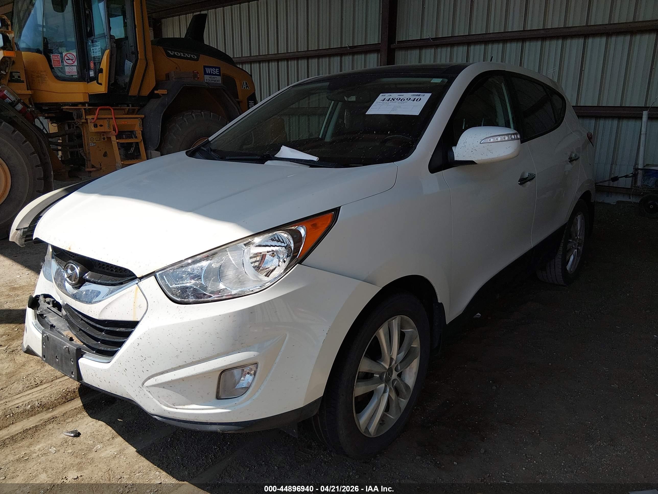 2011 Hyundai Tucson Limited White vin: KM8JU3AC2BU312170