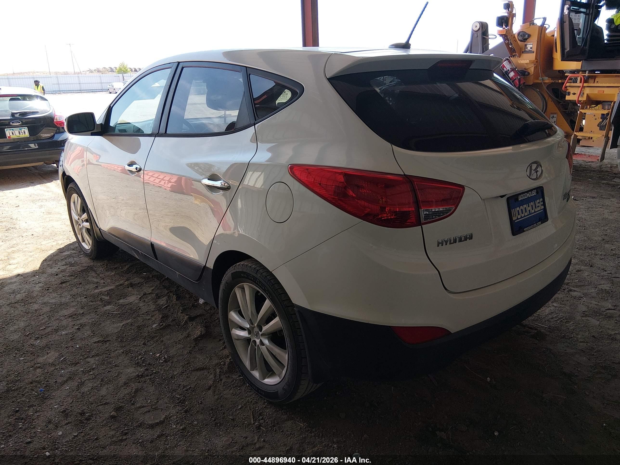 2011 Hyundai Tucson Limited White vin: KM8JU3AC2BU312170