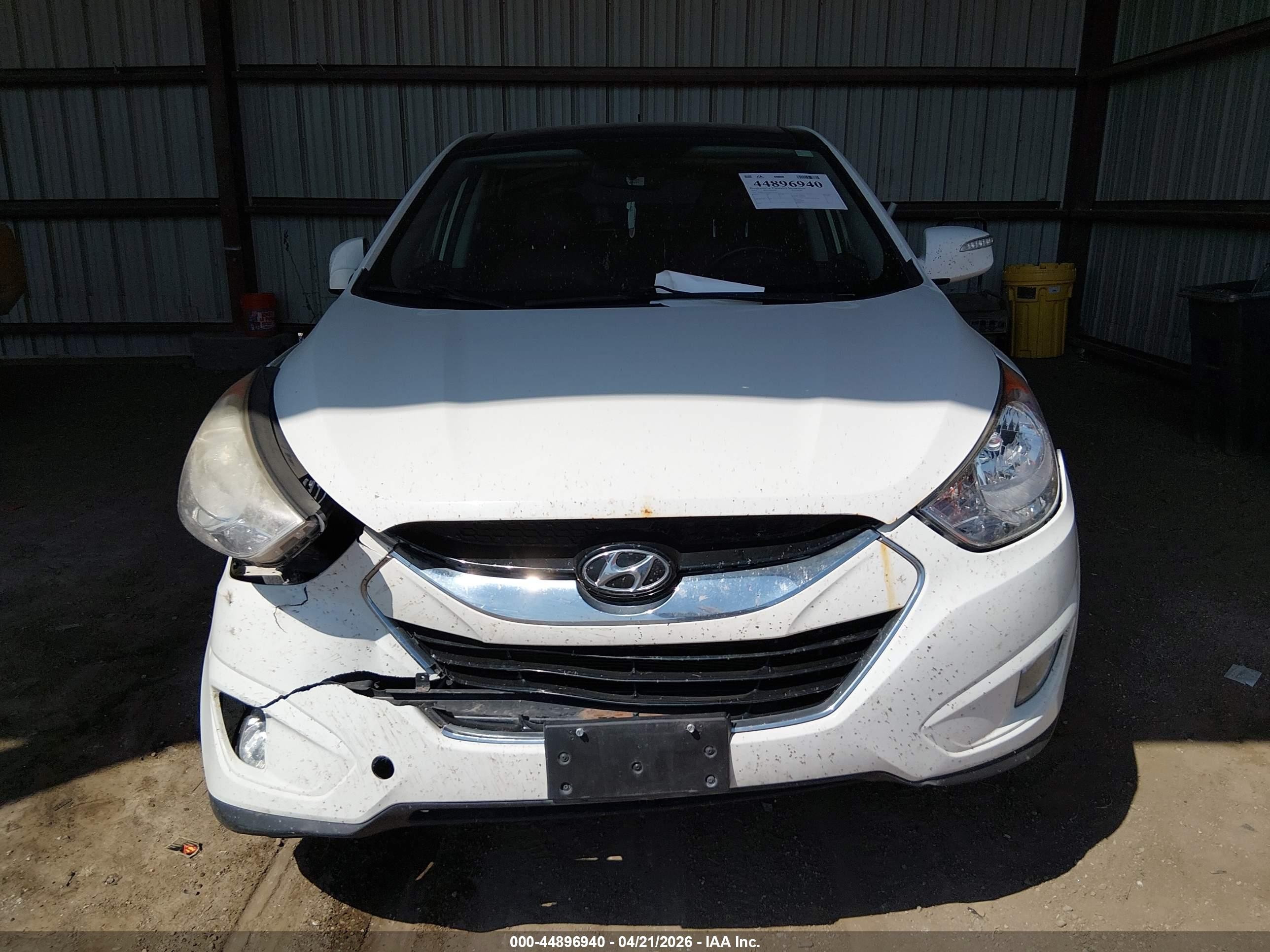 2011 Hyundai Tucson Limited White vin: KM8JU3AC2BU312170