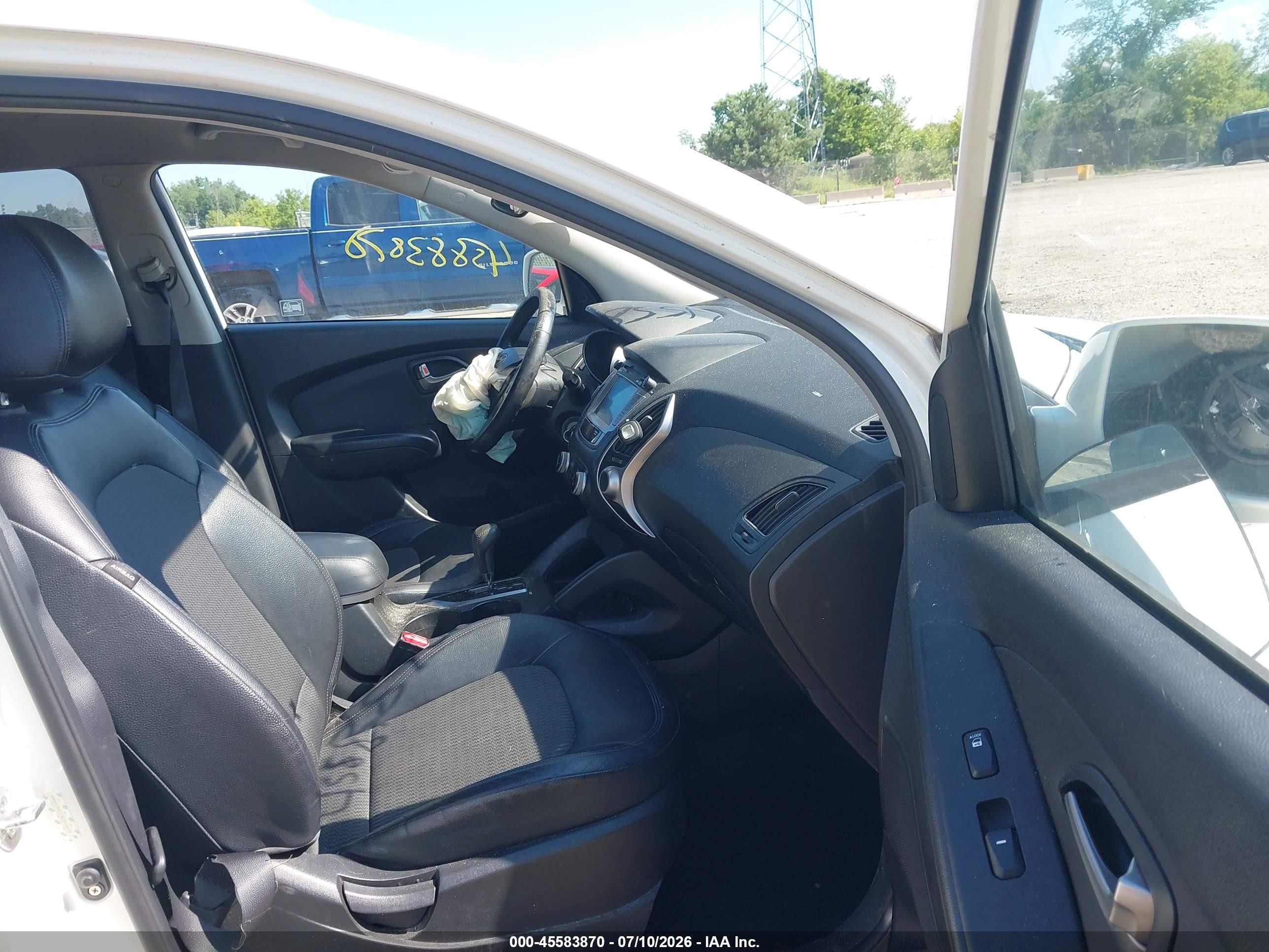 2011 Hyundai Tucson Gls White vin: KM8JU3AC2BU314663