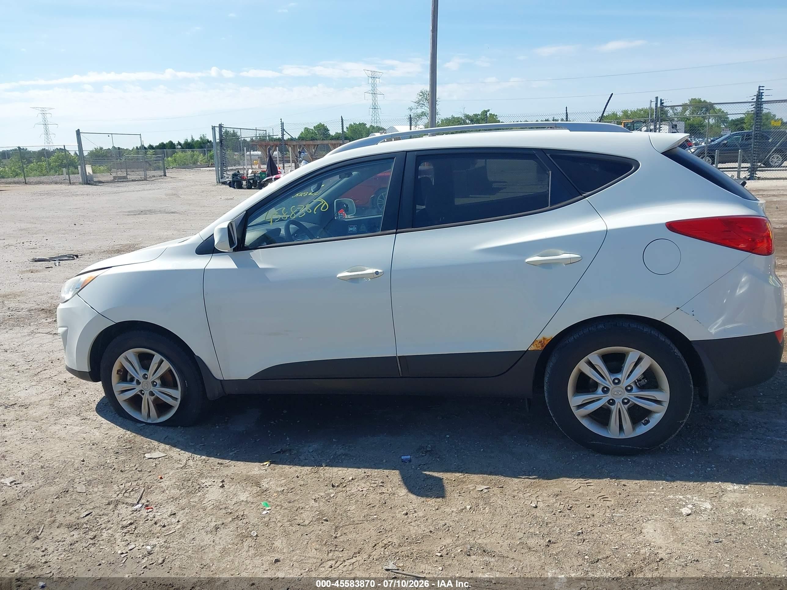 2011 Hyundai Tucson Gls White vin: KM8JU3AC2BU314663