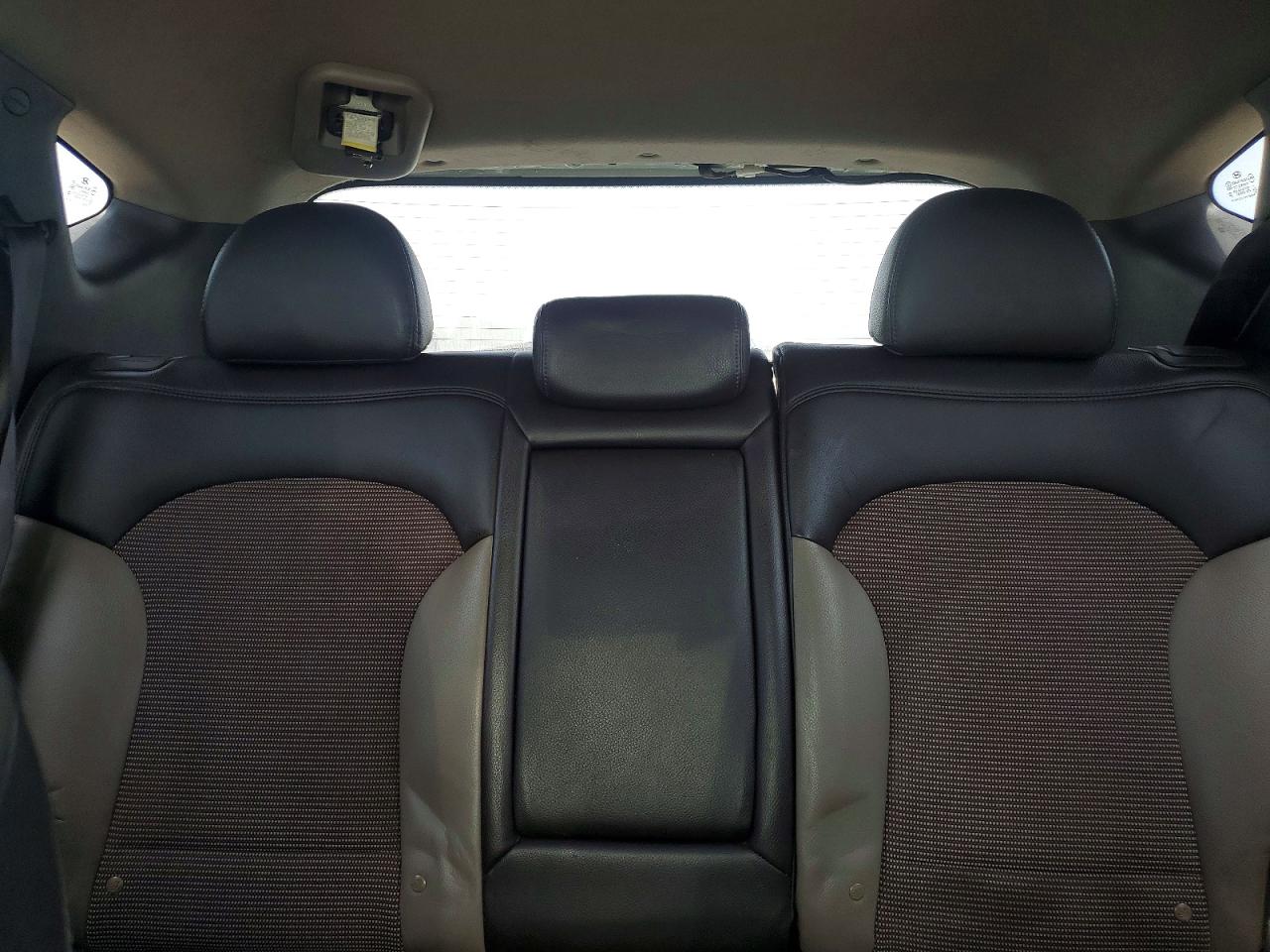 2012 Hyundai Tucson Gls White vin: KM8JU3AC2CU376002