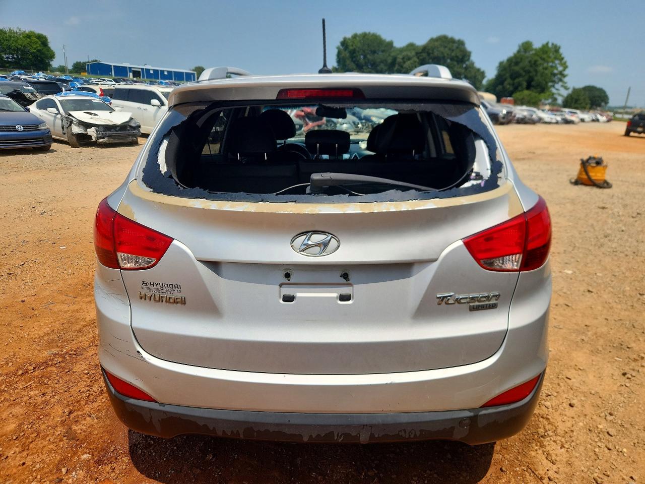 2012 Hyundai Tucson Limited Silver vin: KM8JU3AC2CU511821